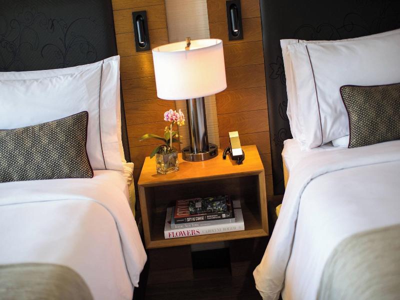Renaissance New York Midtown Hotel image