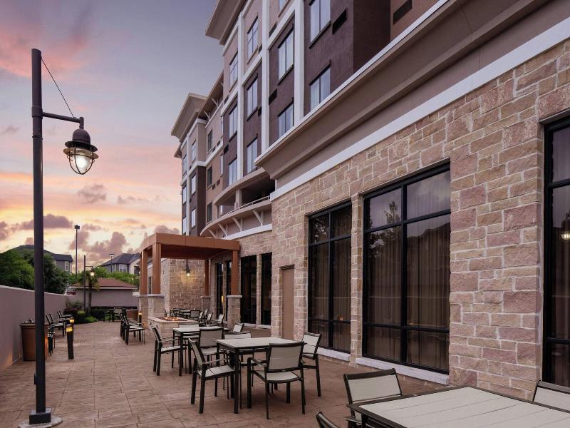 Courtyard Houston Kingwood image
