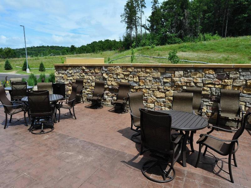 Fairfield Inn & Suites Eau Claire Chippewa Falls image