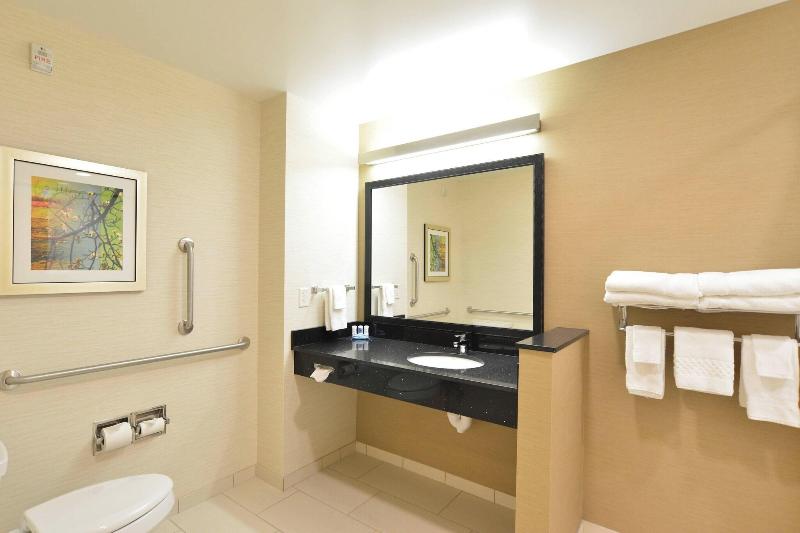 Fairfield Inn & Suites Eau Claire Chippewa Falls image