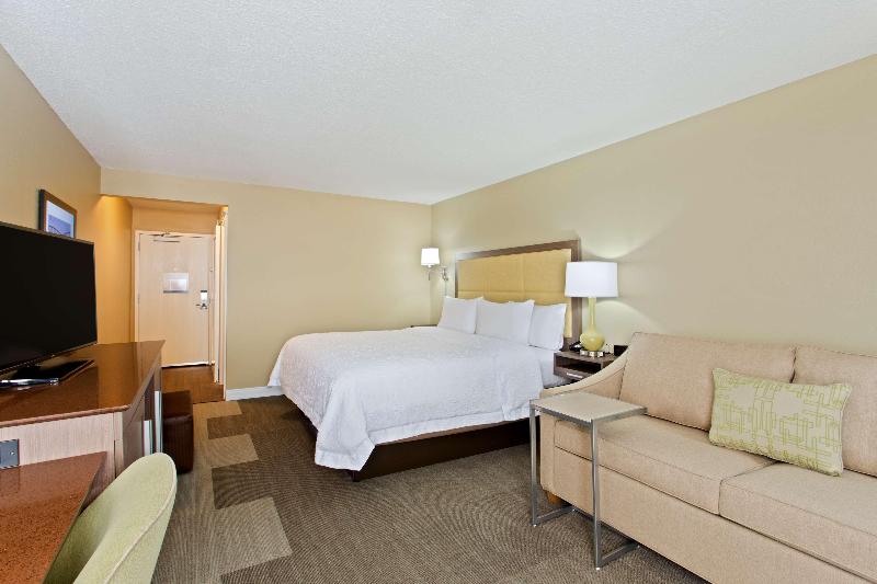 Hampton Inn Sault Ste. Marie image