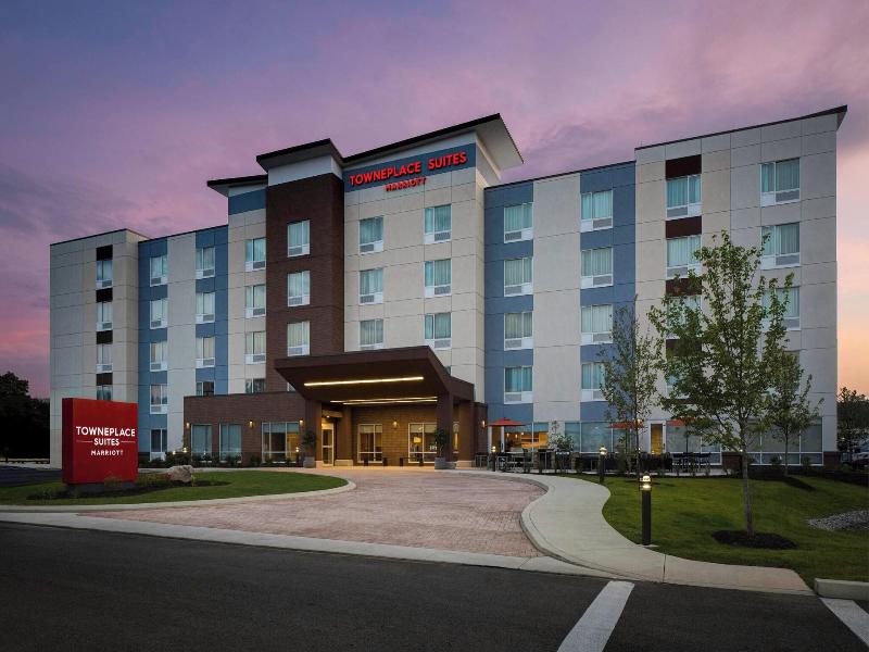 TownePlace Suites Pittsburgh Harmarville image