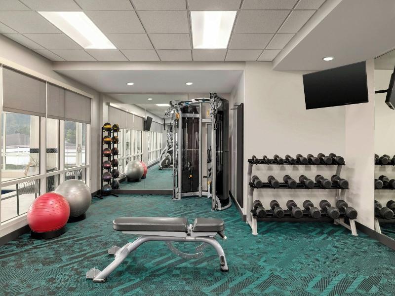 TownePlace Suites Pittsburgh Harmarville image