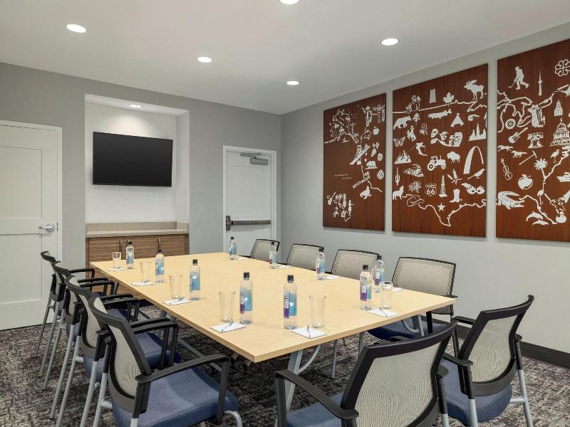 TownePlace Suites Pittsburgh Harmarville image