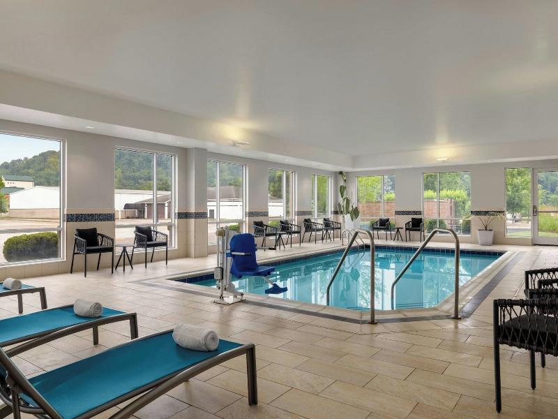 TownePlace Suites Pittsburgh Harmarville image
