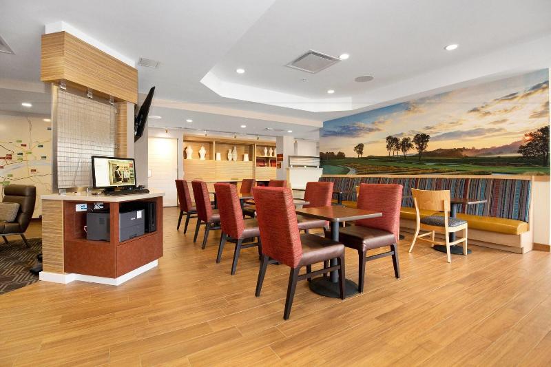 TownePlace Suites Pittsburgh Harmarville image