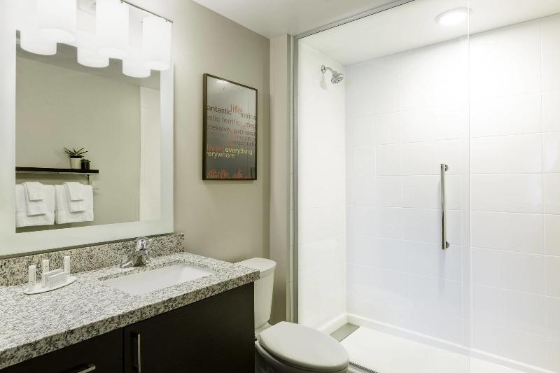TownePlace Suites Pittsburgh Harmarville image