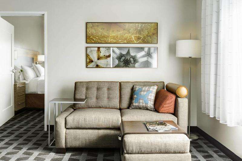 TownePlace Suites Pittsburgh Harmarville image