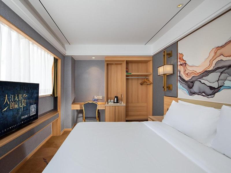 ViennaHotel Shenzhen Exibition Center image