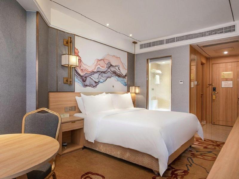 ViennaHotel Shenzhen Exibition Center image