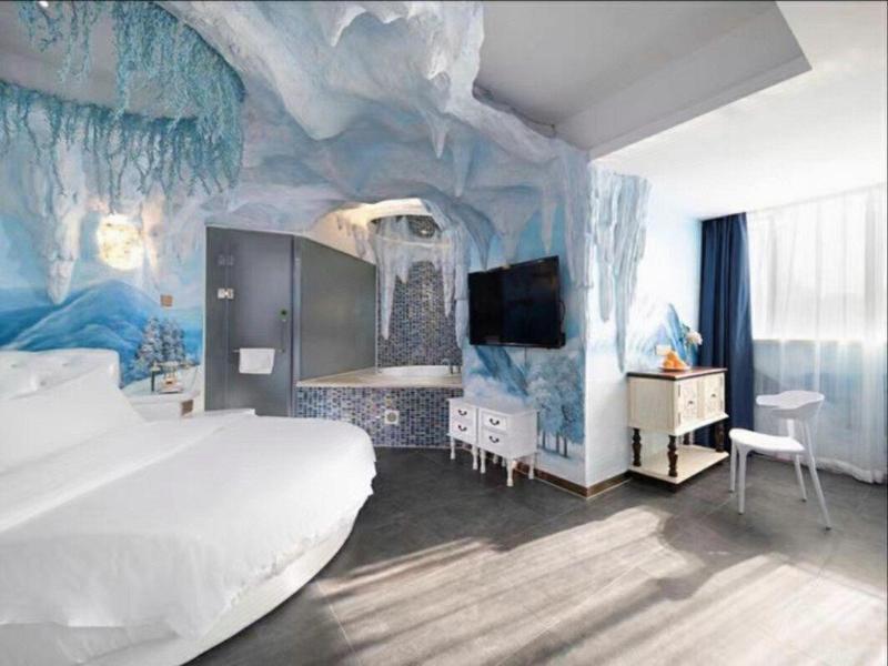 ViennaHotel Shenzhen Exibition Center image