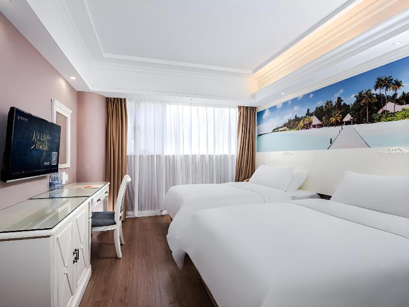 ViennaHotel Shenzhen Exibition Center image