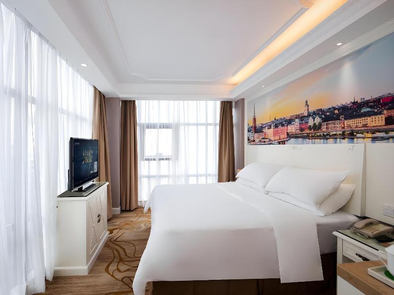 ViennaHotel Shenzhen Exibition Center image