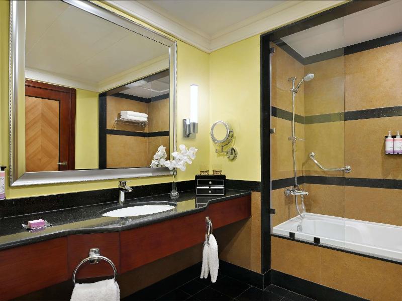 Movenpick Hotel City Star Jeddah image