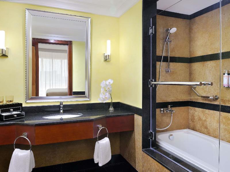 Movenpick Hotel City Star Jeddah image