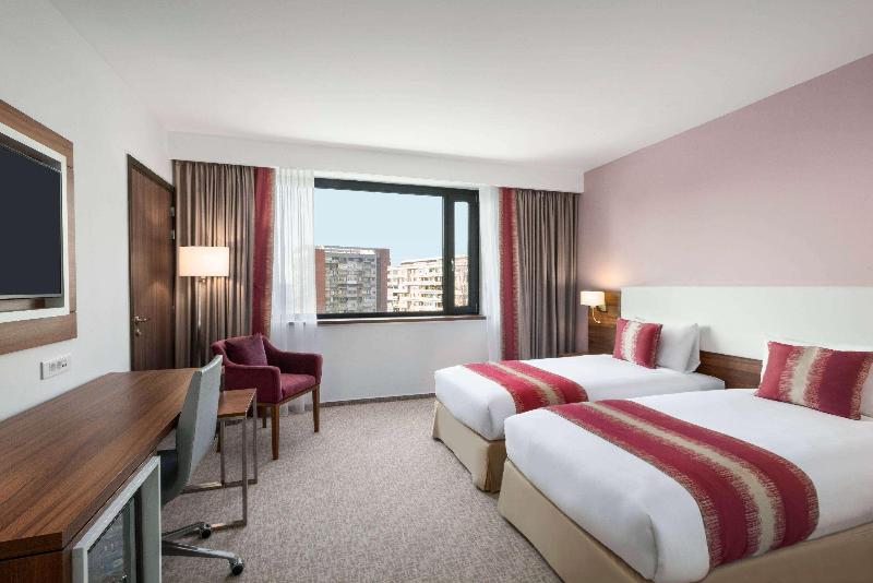Ramada Plaza Craiova image