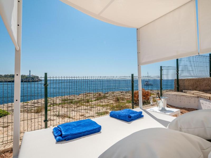 Orange Colom Seaside Apartments image