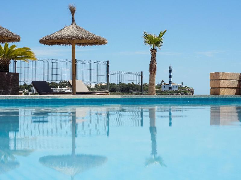 Orange Colom Seaside Apartments image