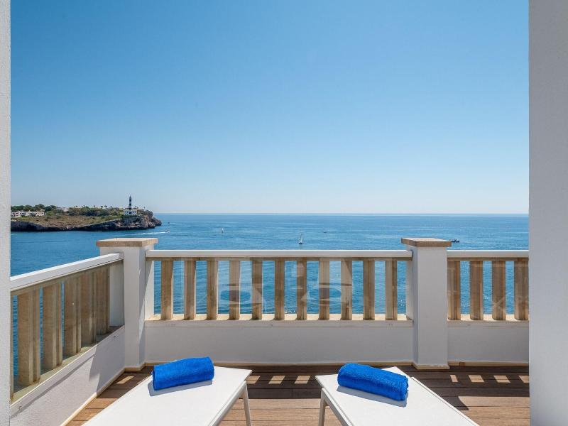 Orange Colom Seaside Apartments image