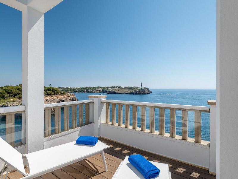 Orange Colom Seaside Apartments image