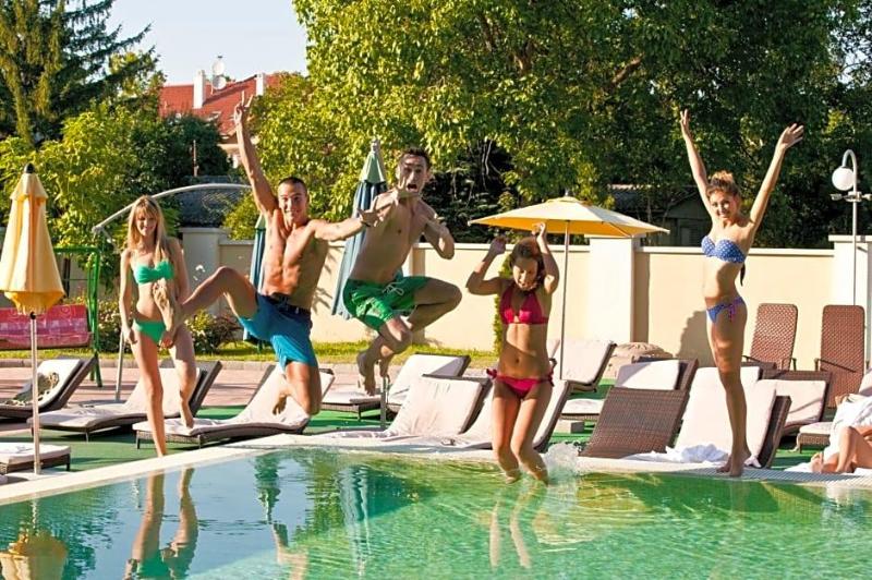 Hotel Atlantis image