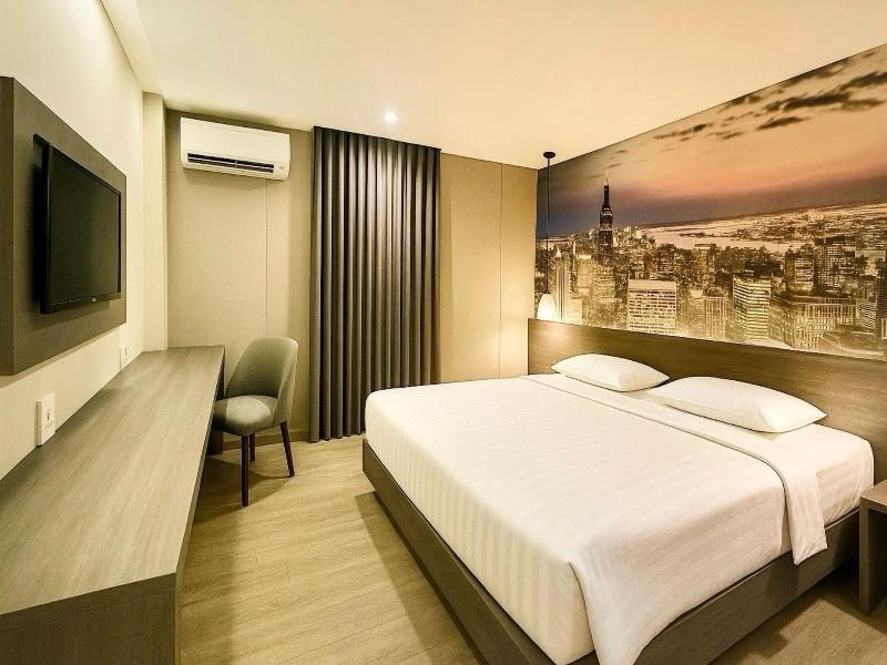 Plaza Hotel Tegal image