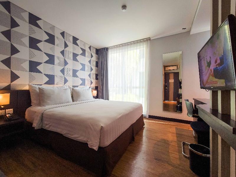 Luminor Hotel Jemursari image