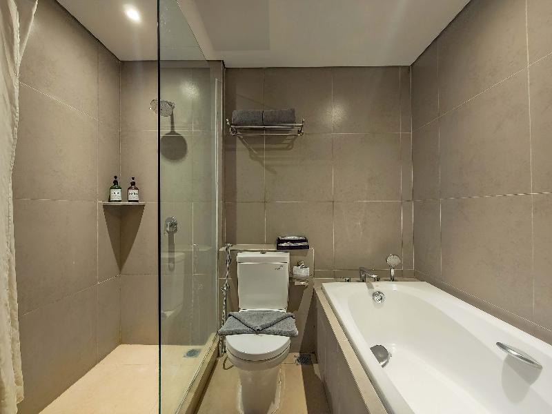 Luminor Hotel Jemursari image