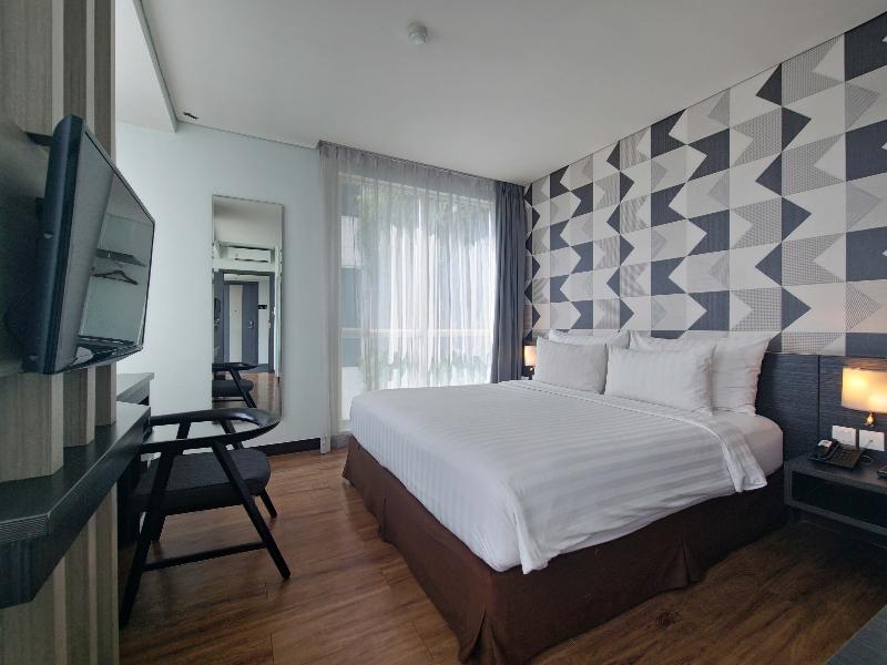 Luminor Hotel Jemursari image