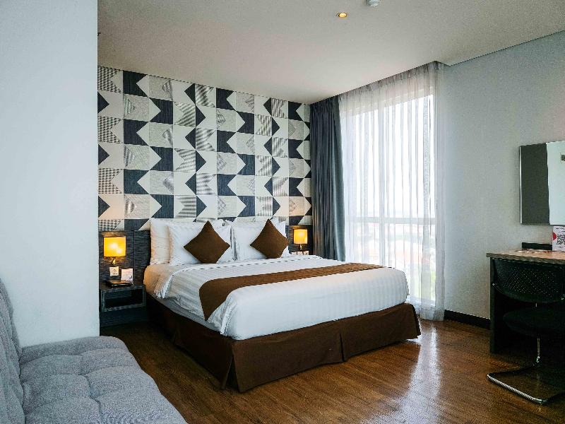 Luminor Hotel Jemursari image