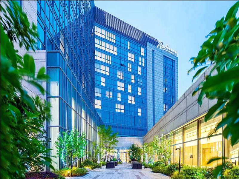 Radisson Exhibition Center Shanghai image