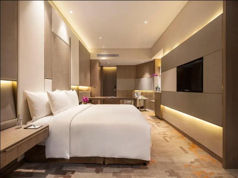 Radisson Exhibition Center Shanghai image