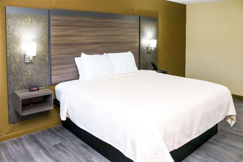 Rodeway Inn Phenix City image