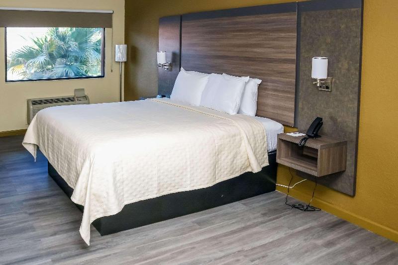 Rodeway Inn Phenix City image