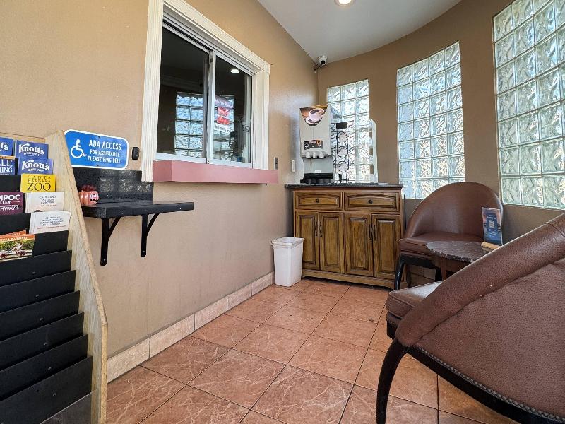 Rodeway Inn Ventura Midtown image