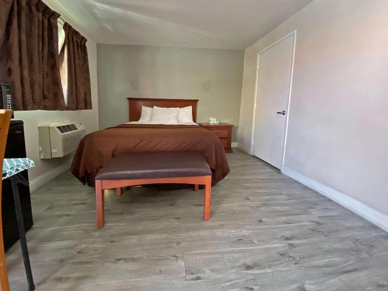Rodeway Inn Ventura Midtown image