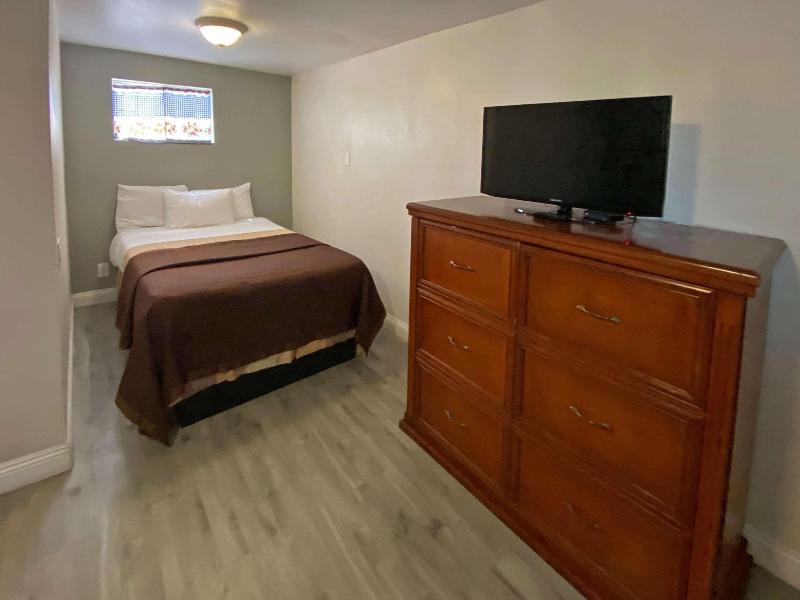 Rodeway Inn Ventura Midtown image