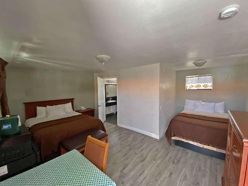 Rodeway Inn Ventura Midtown image