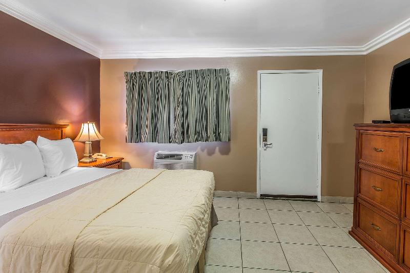 Rodeway Inn Ventura Midtown image