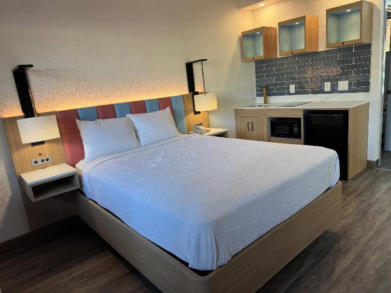Rodeway Inn Encinitas North image