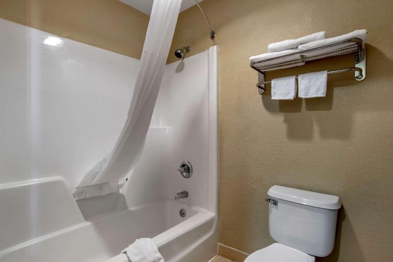Quality Inn Phenix City Columbus image
