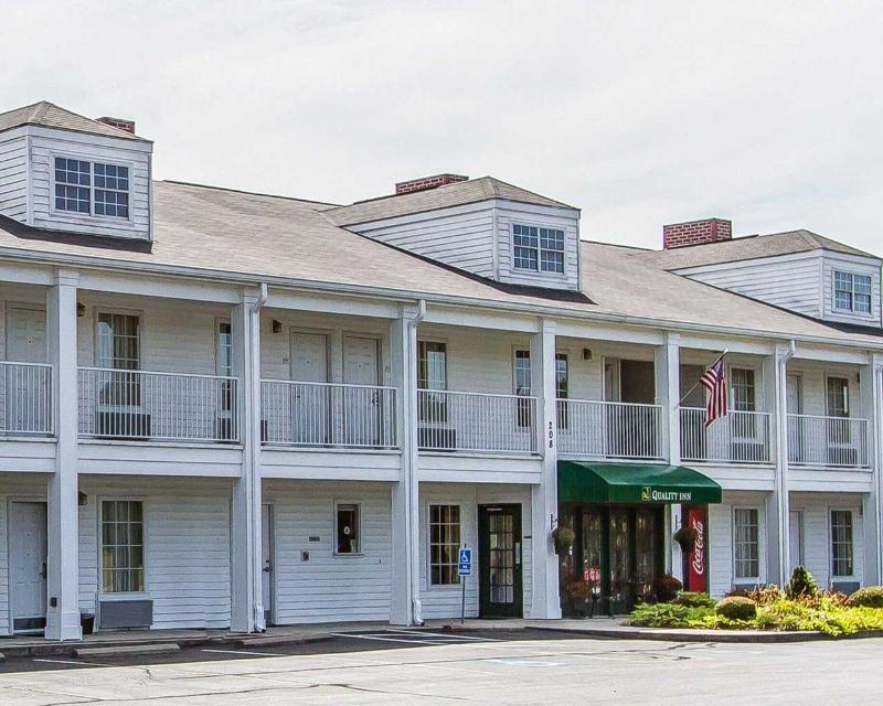 Quality Inn Scottsboro Us/72-Lake Guntersville Are image
