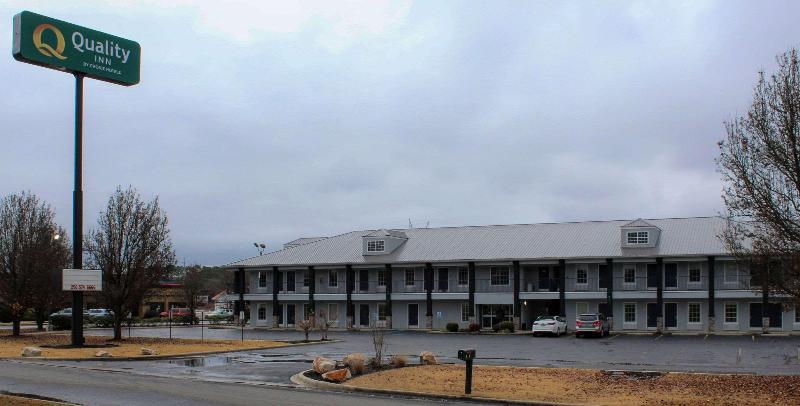 Quality Inn Scottsboro Us/72-Lake Guntersville Are image