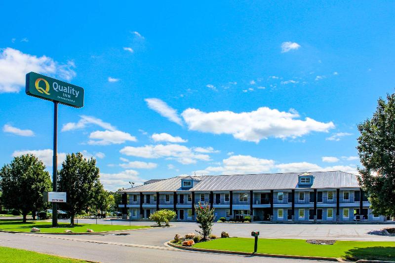 Quality Inn Scottsboro Us/72-Lake Guntersville Are image