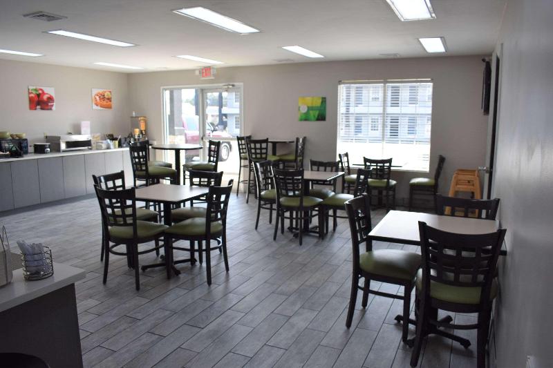 Quality Inn Scottsboro Us/72-Lake Guntersville Are image