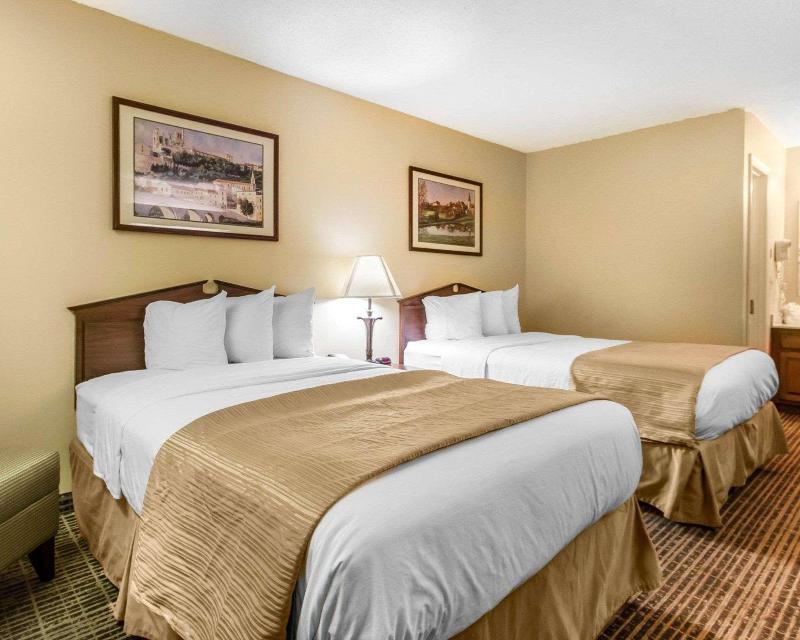 Bed room