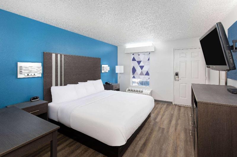 Baymont by Wyndham Selma image