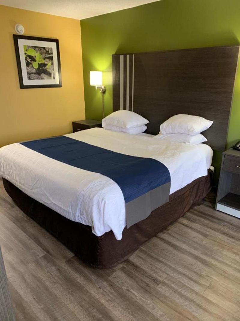 Baymont by Wyndham Selma image