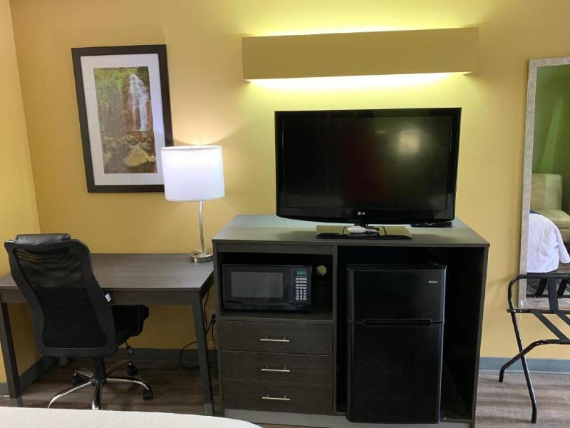 Baymont by Wyndham Selma image
