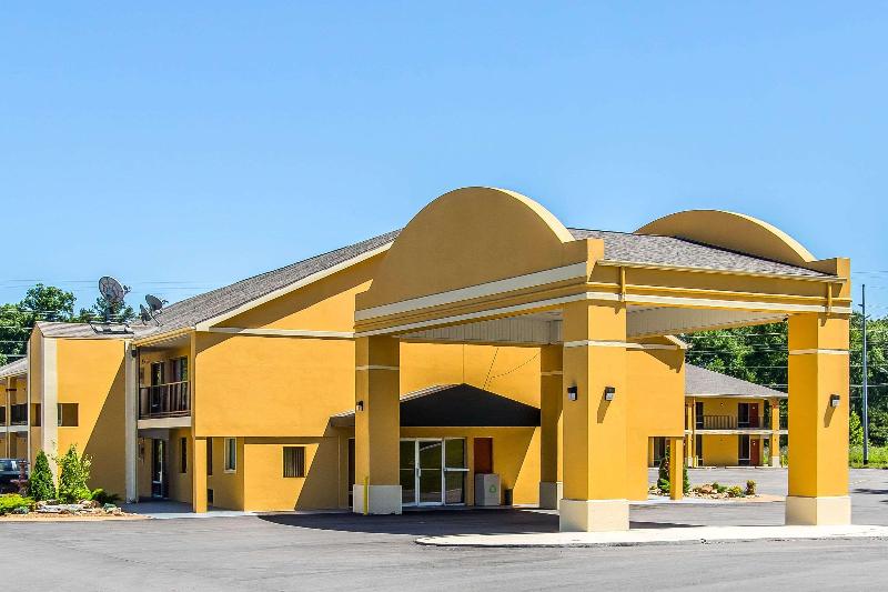 Econo Lodge Scottsboro Area image